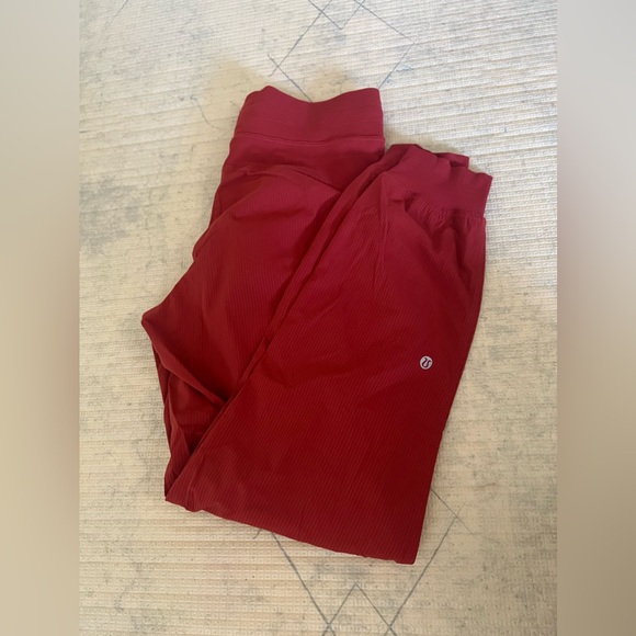 Lululemon Dance Studio Jogger - Size 6 - Picture 2 of 7